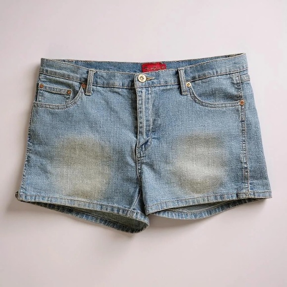 South Pole Light Wash Distressed Jean Shorts with Cuffed Hem size 11 - Picture 1 of 8